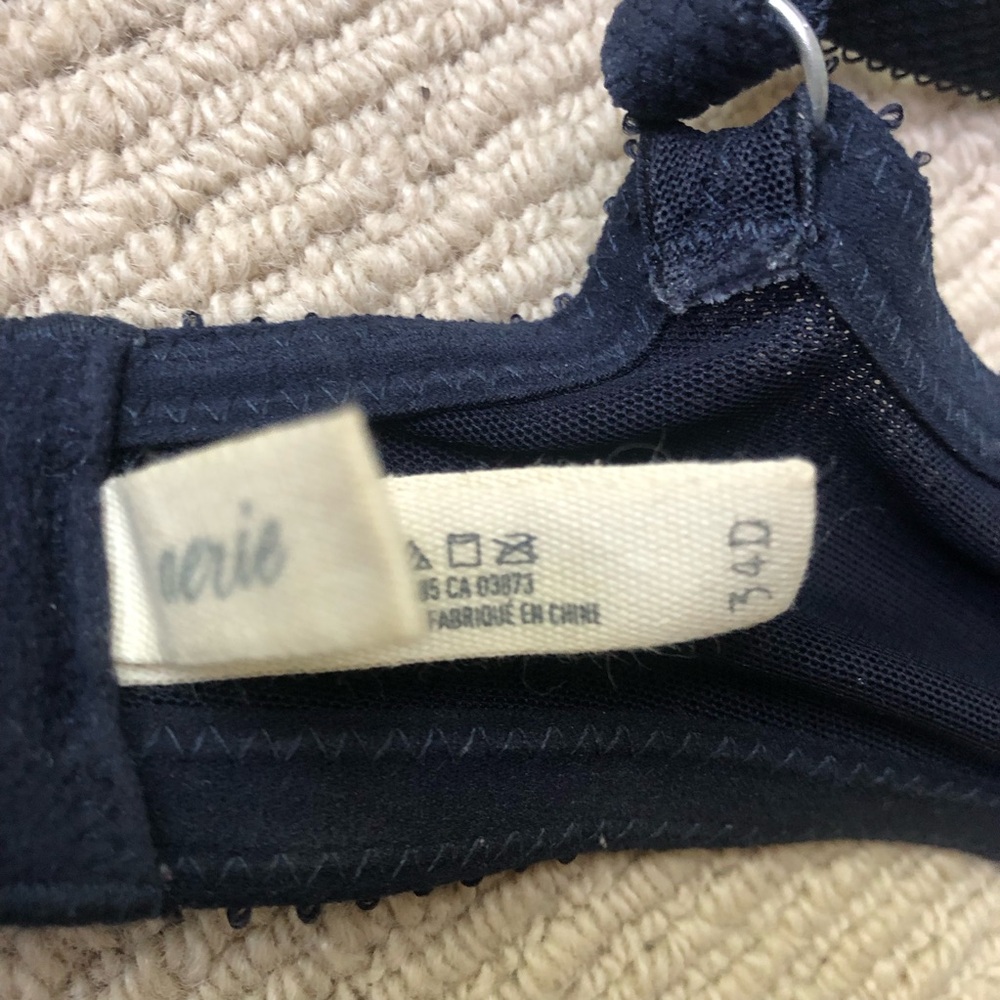 Set of 3 Bras- All 34D - Pink, Navy, and Black - Picture 12 of 16